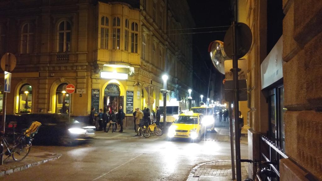 Sleepover City Center Apartment Budapest Ruang foto