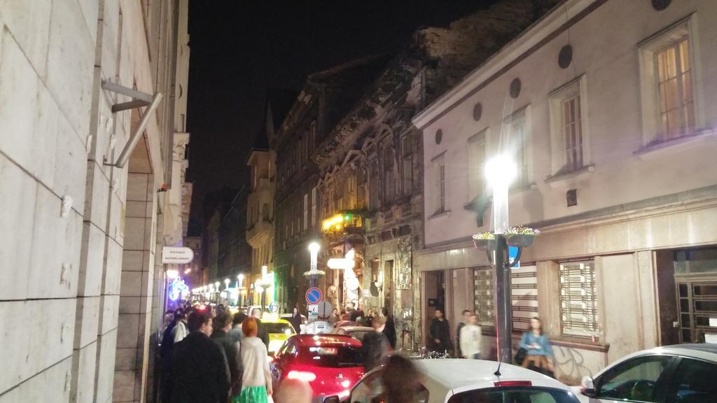 Sleepover City Center Apartment Budapest Bagian luar foto